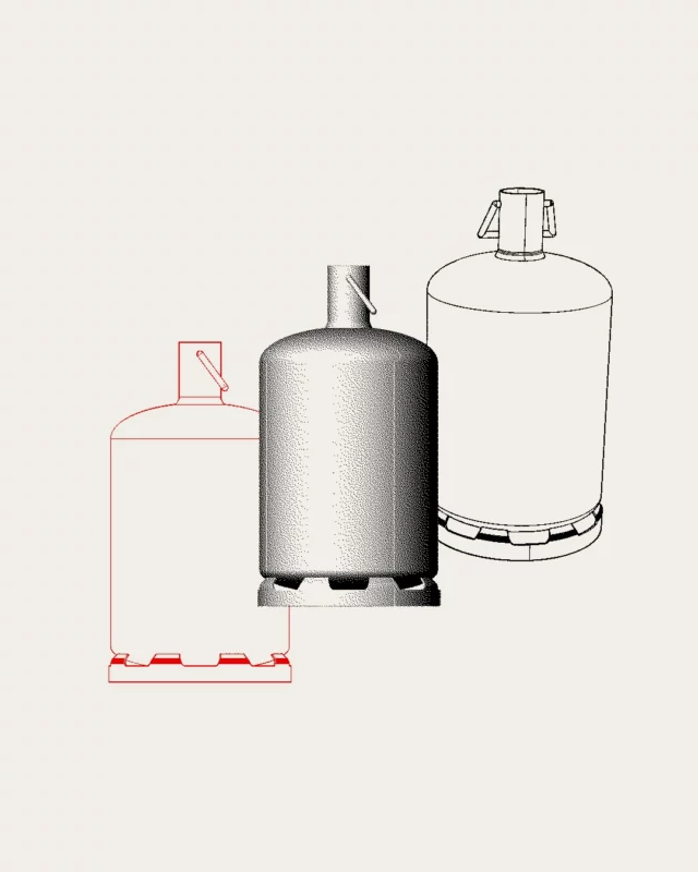 Machines low-tech, 2022.
[processus de transformation des bouteilles de gaz]

Visuels issus de la troisième semaine d'une résidence d'un mois en juillet 2022, pour réaliser de la farine à l'aide de machines low-tech. 

Cahier des charges : facilement transportables dans une grande caisse et exclusivement manuels, ces outils doivent être issus de matériaux de récupération (bouteilles de gaz, pédalier de vélo, pierre tombale en granit, etc.).

Pour découvrir l'intégralité du projet : 
https://charlotteayrault.fr/rencontres/geoverrerie/

Le processus est également raconté dans le journal Reflux - Atelier XYZ : https://charlotteayrault.fr/reflux/atelier-xyz/

#lowtech #processus #résidence #design #bouteillegaz #geoverrerie #fabrication #métal